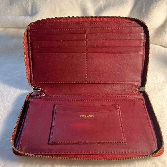 Coach Burgandy Croc Wallet - Picture 8 of 14